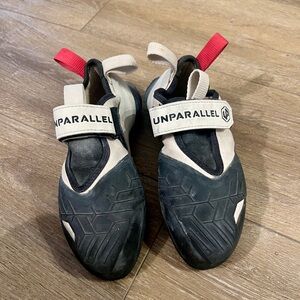 Unparallel Quibit Climbing Shoes